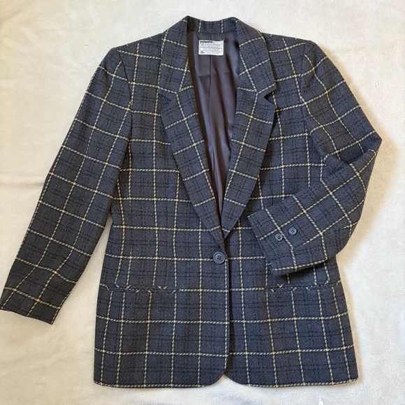 Pendleton Jackets & Blazers - Vintage Pendleton Wool Plaid Blazer Jacket